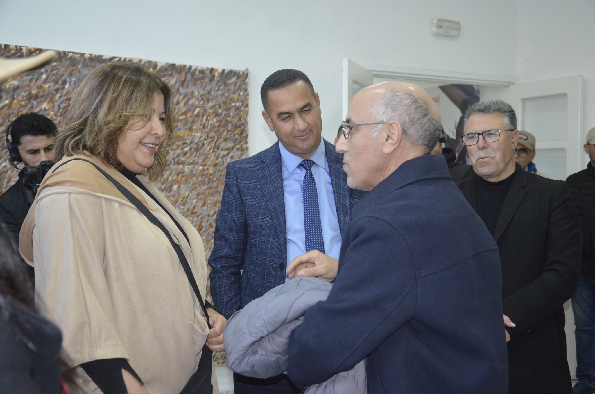 سطات: دور بارز وفعال للشركاء والسلطات في إنجاح المهرجان الدولي للفنون التشكيلية والفنانة ربيعة الشاهد تشيد