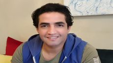 الفنان هشام الوالي ضيف افتتاح مقهى ثقافي بالرباط