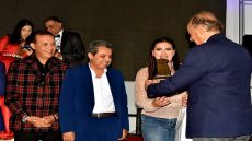 تكريم الفنان عبد الكبير الركاكنة يضيء الدورة الأولى من “مهرجان السراغنة”